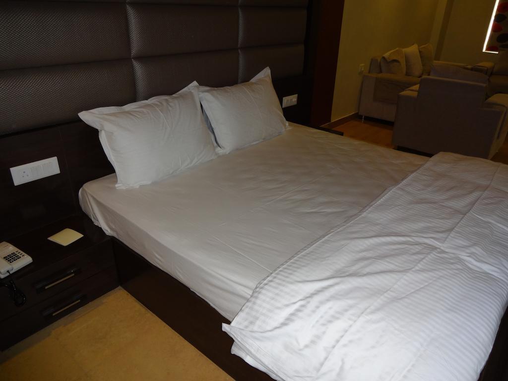 Hardik Resort オルチャ 部屋 写真