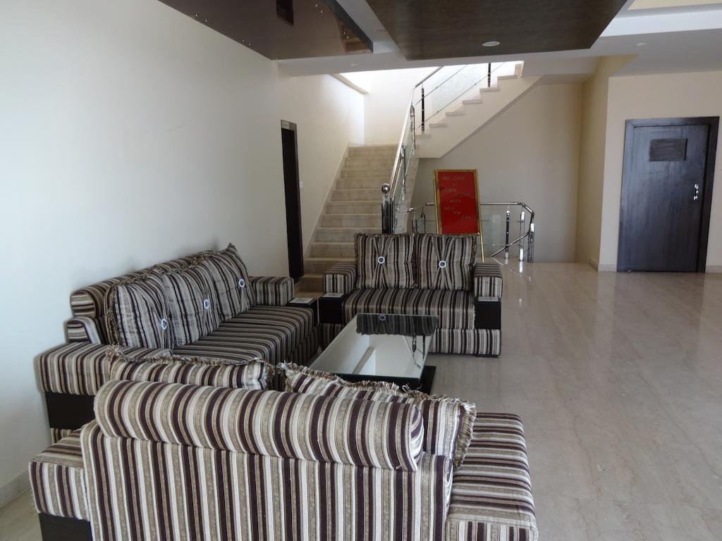 Hardik Resort オルチャ エクステリア 写真